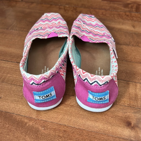 Toms Shoes - Picture 3 of 3